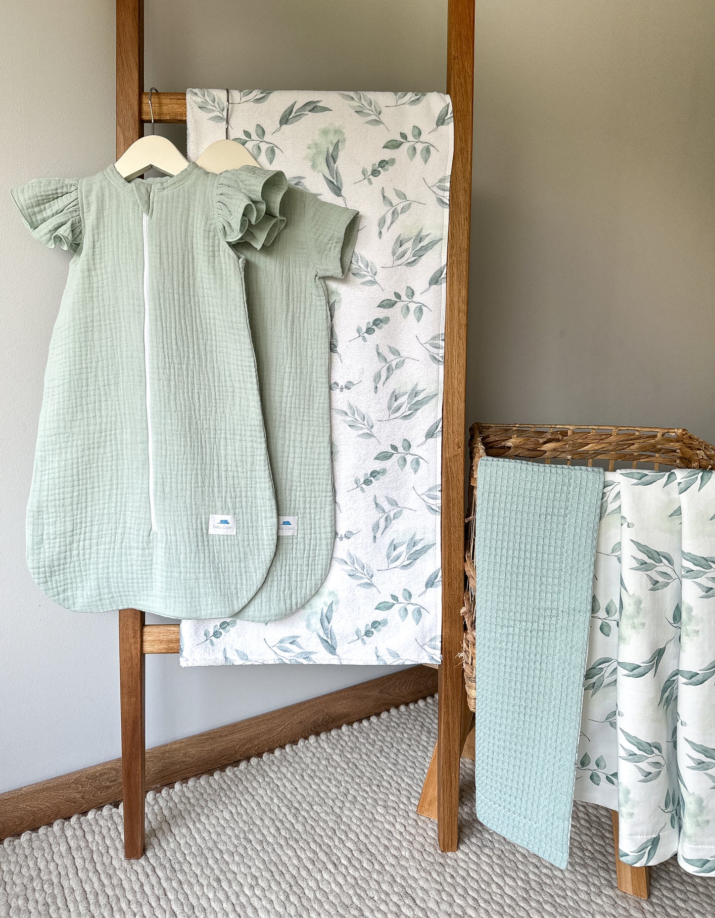 Baby Set Muslin Eucalyptus with Waffle Blanket