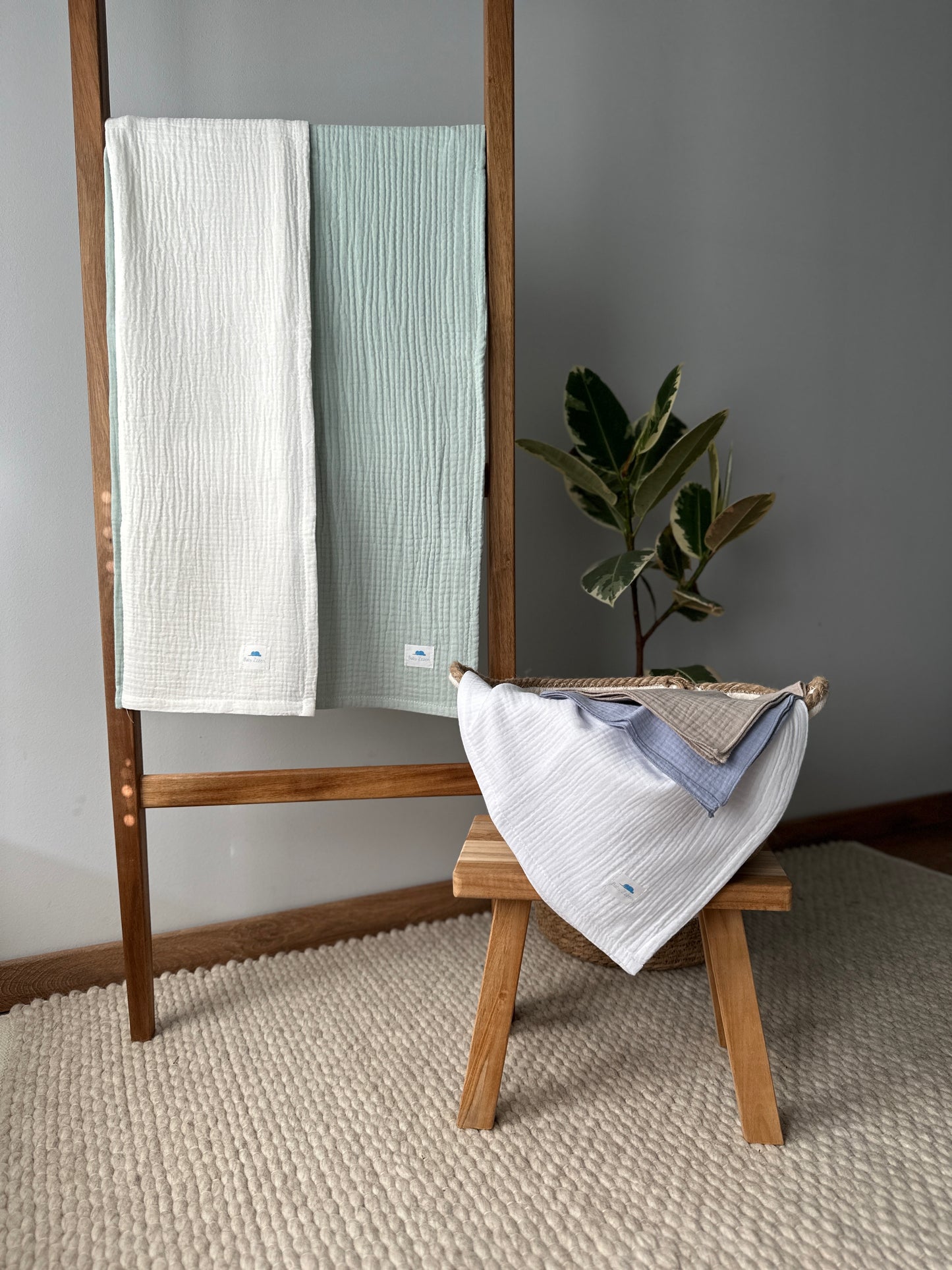 Baby Set Muslin Twins