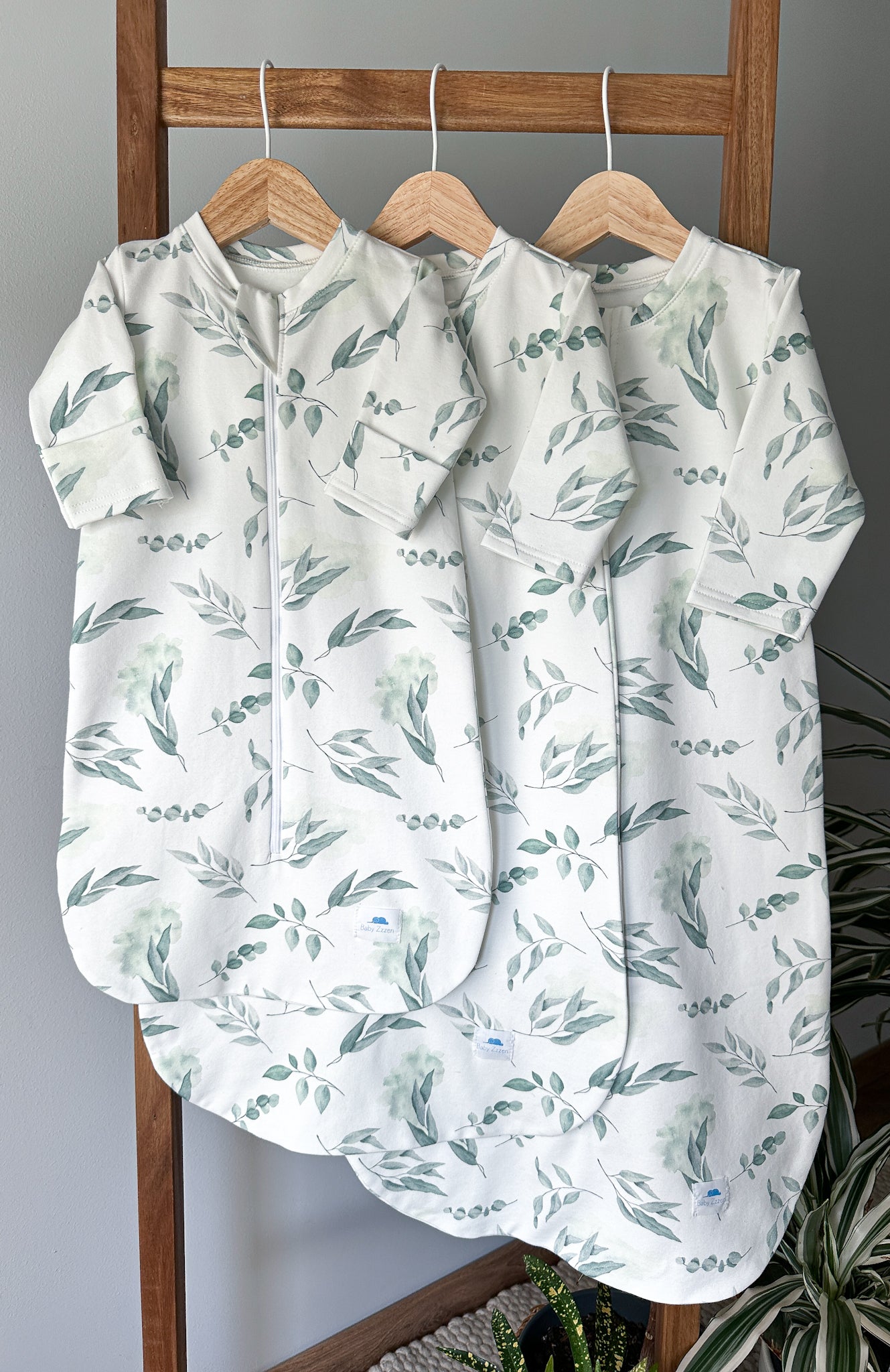 Warm baby sleeping bag with Eucalyptus