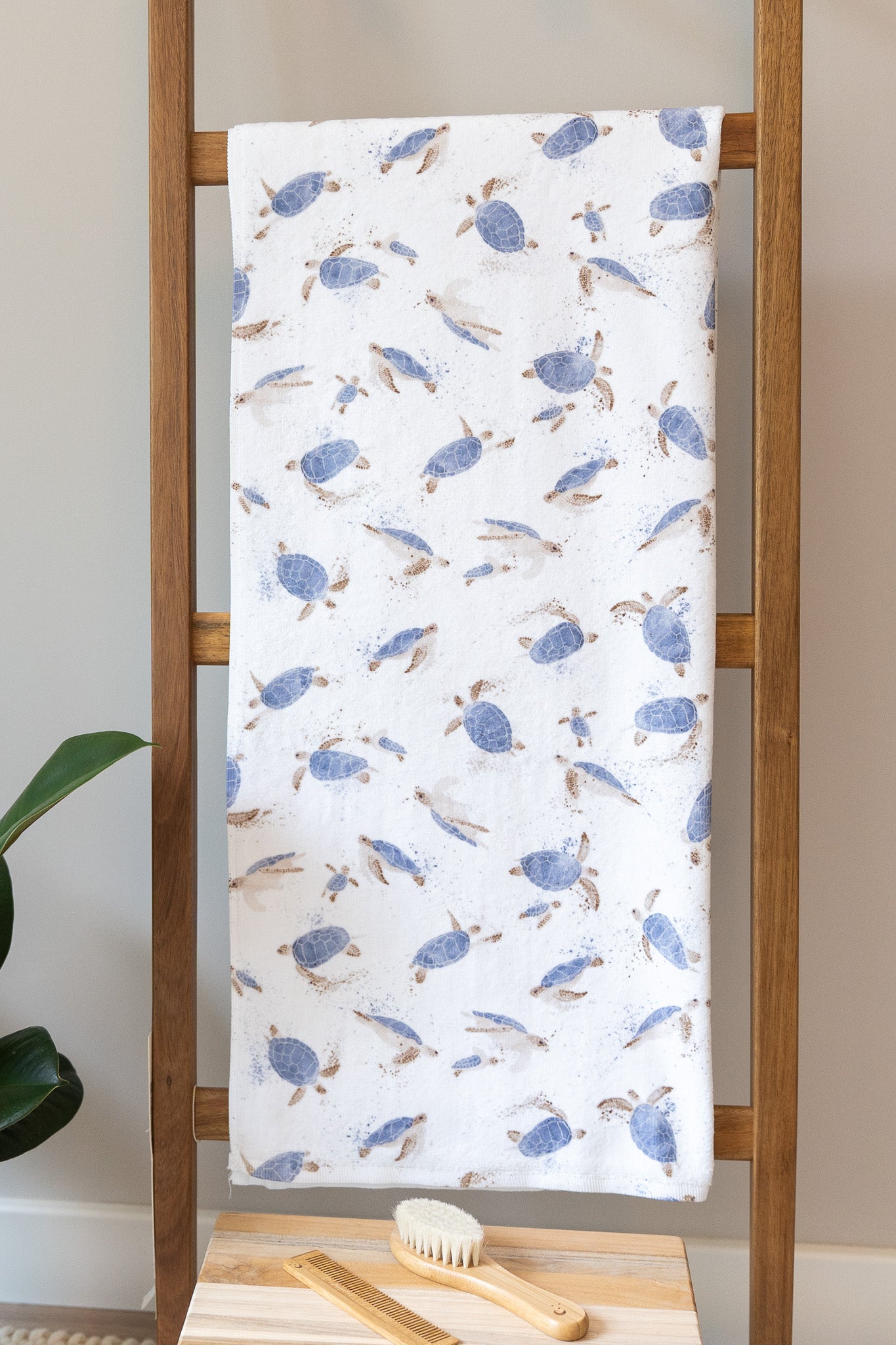 Baby terry towel with blue turtles