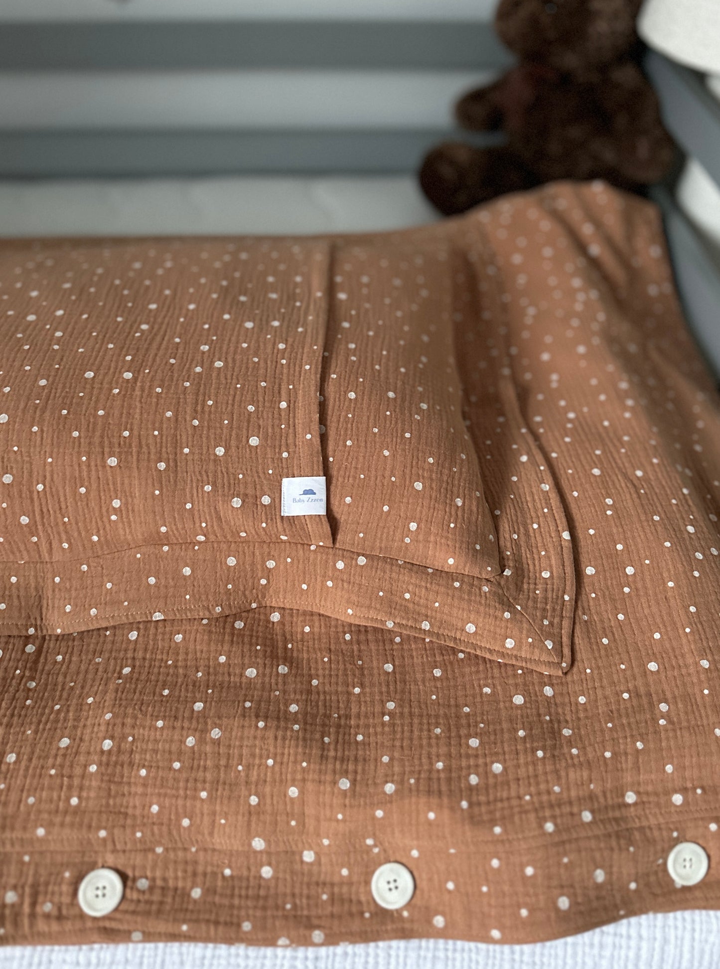 Brown Muslin Kids Bedding Set with Decorative Edge and Polka Dots | Soft Cotton Nursery Bedding
