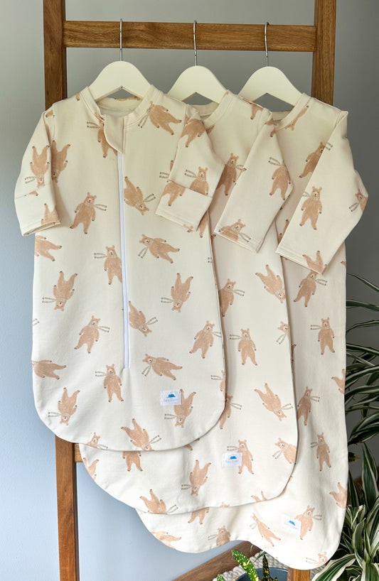 Warm baby sleeping bag with caramel Bears