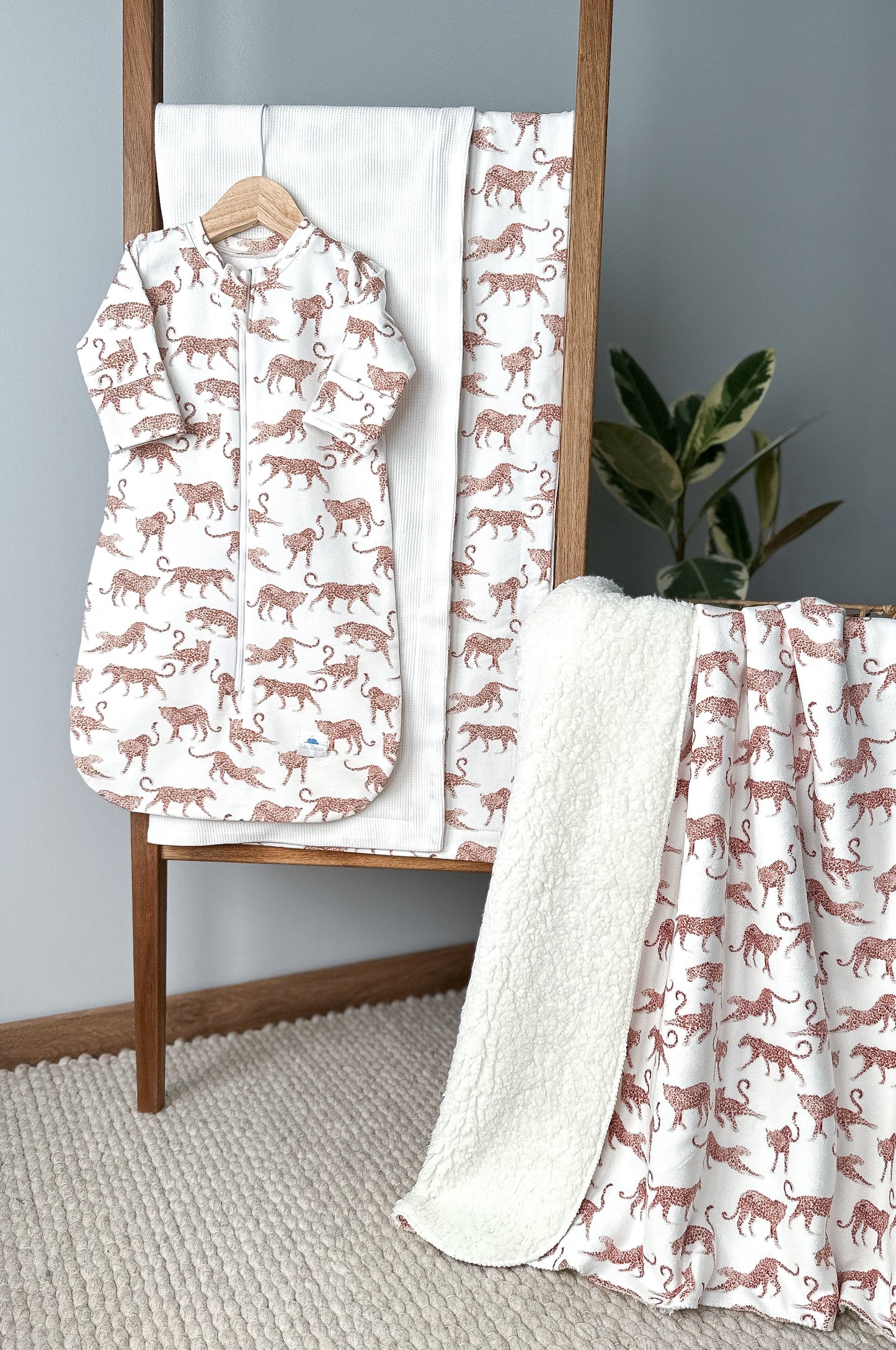Warm Baby Set with Leopards